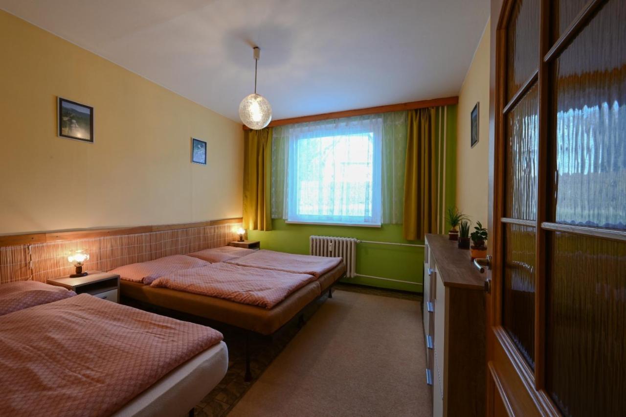 Apartment Gebrt Рокитнице над Ийзероу Екстериор снимка