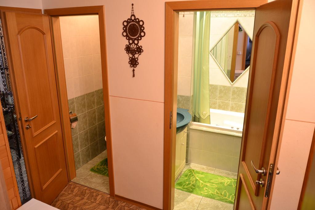 Apartment Gebrt Рокитнице над Ийзероу Екстериор снимка